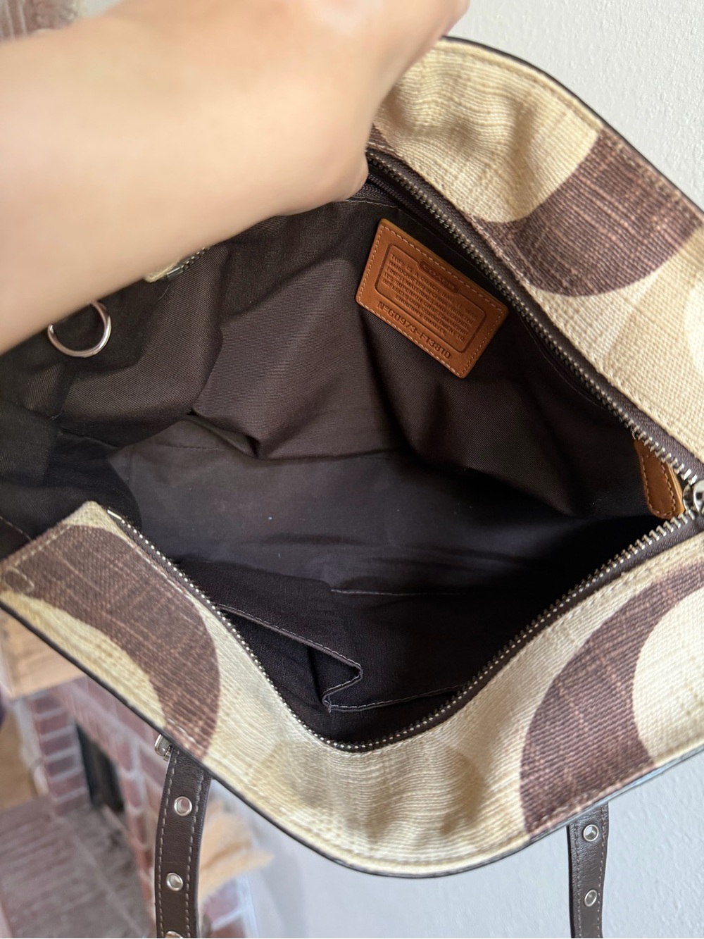 Y2K Coach Canvas Tote Bag with Brown Leather Trim - Classic Circle Pattern - Picture 6 of 6